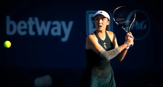 晋级, 着世界排名, 拉门斯