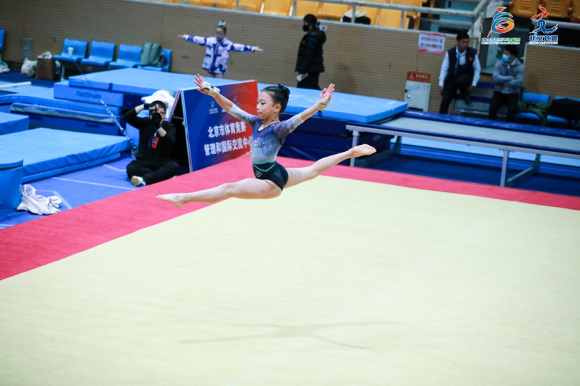 与发展, 平衡木比我, 体操少年展